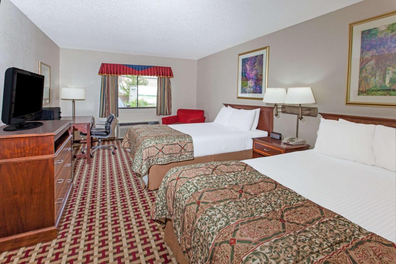 Hotel Baymont By Wyndham Smyrna Extérieur photo