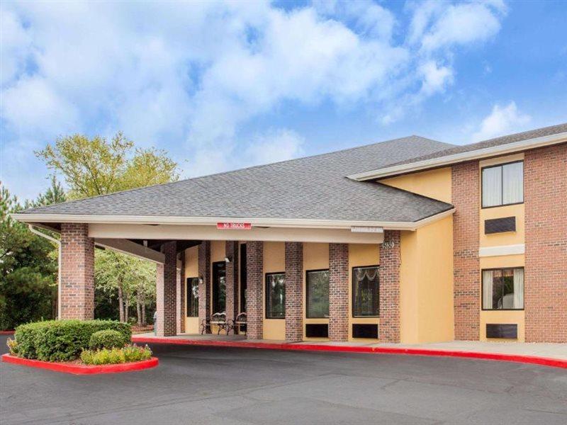 Hotel Baymont By Wyndham Smyrna Extérieur photo